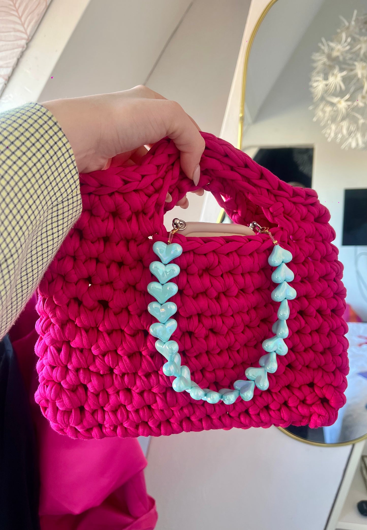 Heart phone cord shiny turquoise glanzend hartjes telefoonkoord bold accessoire Nools

Heart phone cord shiny turquoise glossy heart phone cord bold accessory Nools