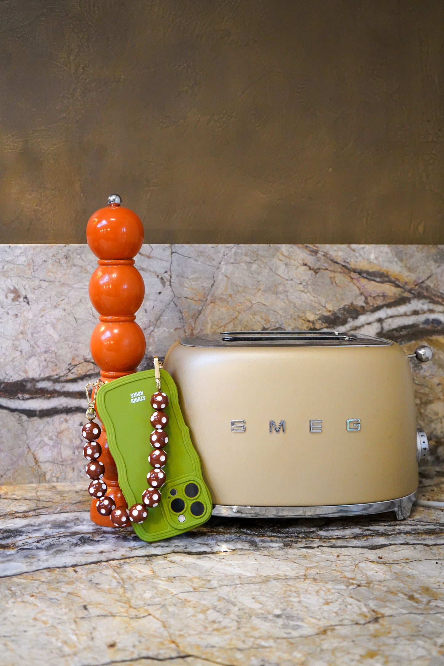 Polka phone cord brown